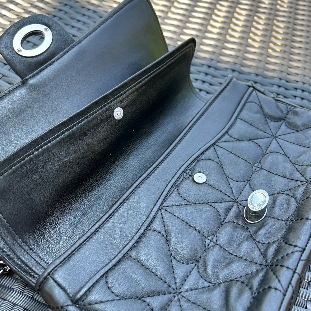 Bag - Picture 1 of 15